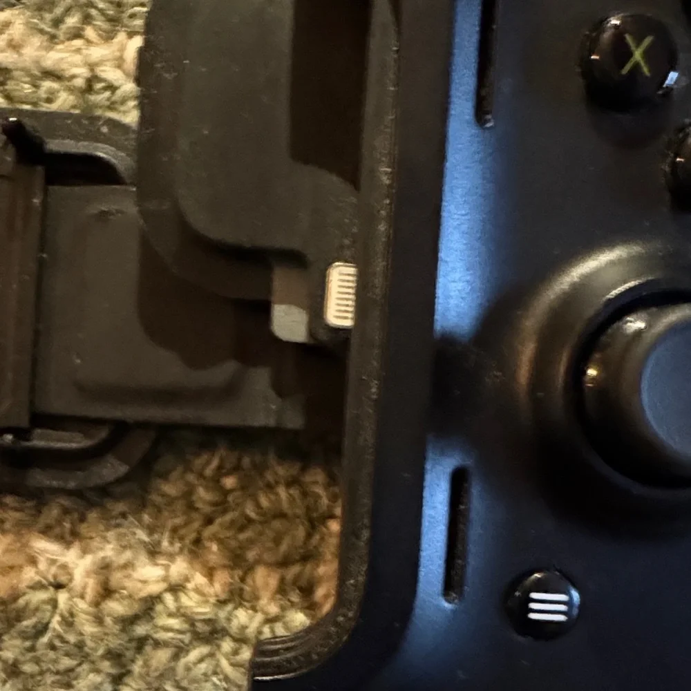 Black Gaming Controller for iPhone only